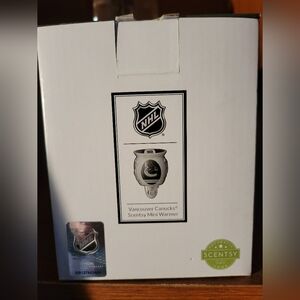 Scentsy Vancouver Canucks Mini Warmer - White